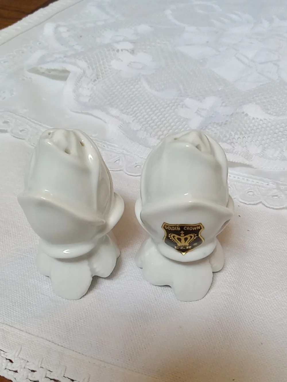 Golden Crown White Rose Salt & Pepper Shakers